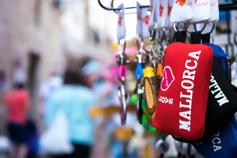 Co warto przywieźć z Majorki? Najlepsze pamiątki i lokalne smaki