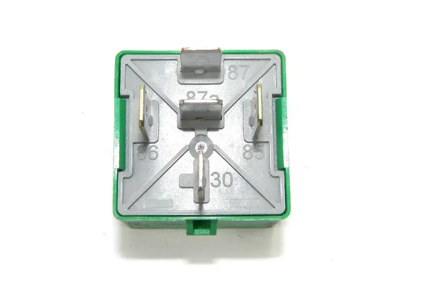 Gdzie jest przekaźnik wentylatora chłodnicy peugeot 207? Oto lokalizacje i porady