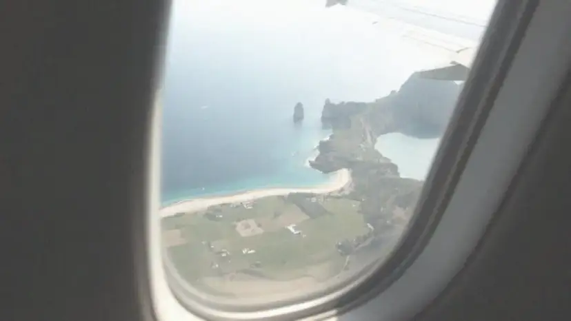 Ile trwa lot z Krakowa do Paryża? Sprawdź średni czas lotu