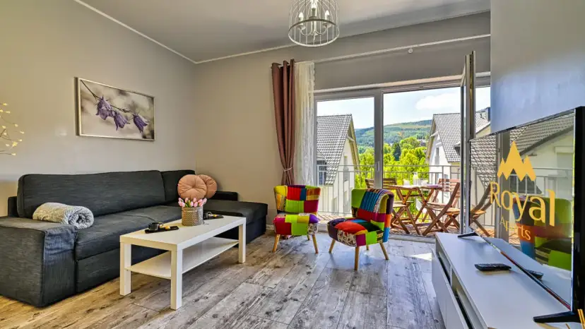 Jak znaleźć idealny nocleg nad morzem? Poradnik Wiktorii Szklarskiej