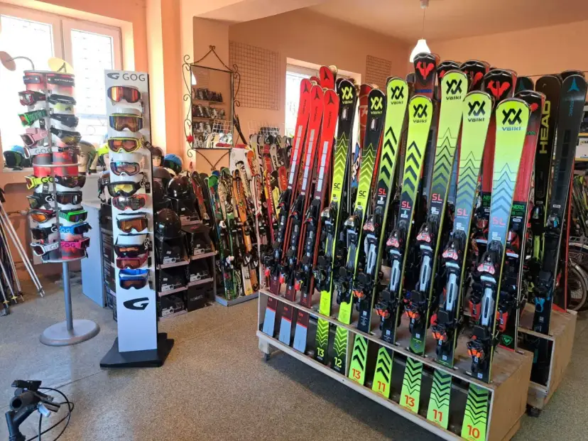 Serwis narciarski Kraków: Jak wybrać najlepszy? Ceny i porady