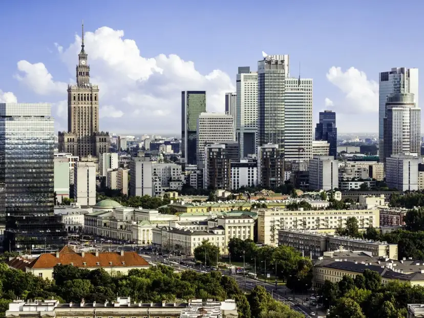 Ile metrów ma najwyższy budynek w Polsce? Zaskakujące fakty o Varso Tower