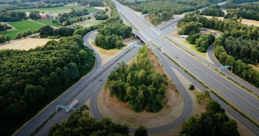 Najdłuższa autostrada w Niemczech: A7 i jej fascynujące trasy