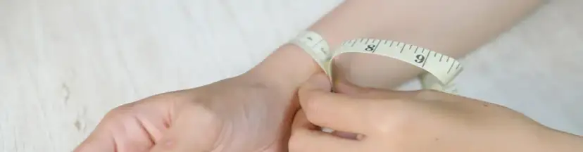 Jak zmierzyć nadgarstek do bransoletki, aby uniknąć błędów w rozmiarze