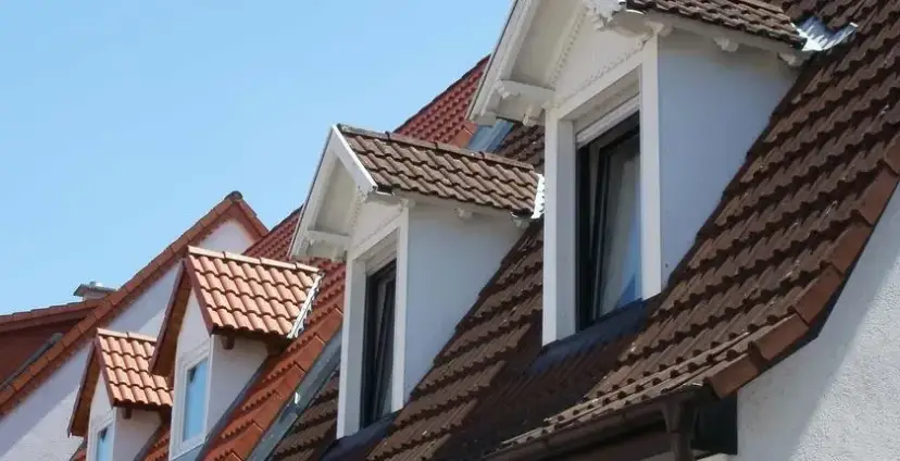 Dach mansardowy – zalety, wady i tajniki nowoczesnej architektury