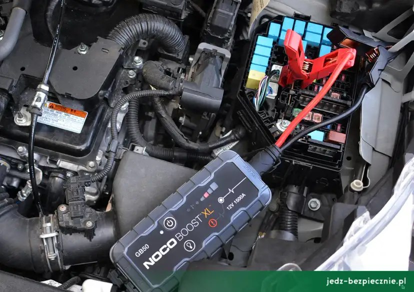 Toyota Auris Hybrid nie odpala? Akumulator 12V, kluczyk: Rozwiąż!