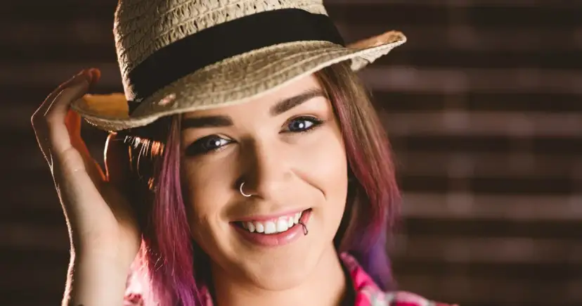 Jak wygląda kolczyk w nosie? Odkryj różnorodność stylów i wzorów