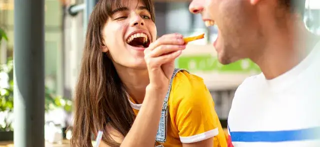 Czy frytki są ciężkostrawne? Sprawdź, co wpływa na trawienie