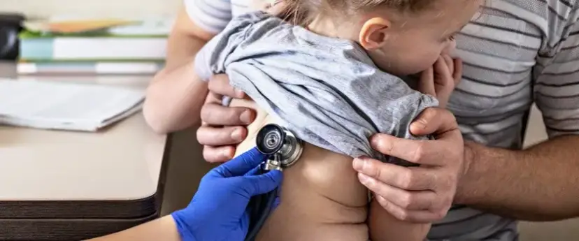 Jak długo trwa hospitalizacja niemowlaka z zapaleniem płuc?