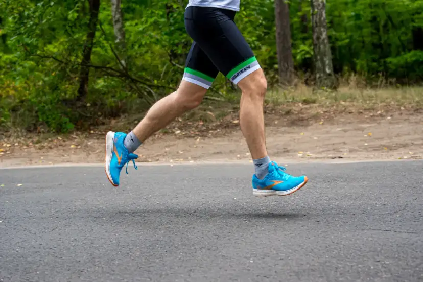 Jakie tanie buty do biegania wybrać, aby nie przepłacać?