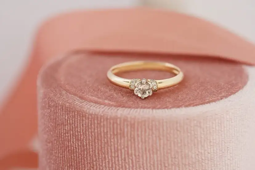 Najczęstszy rozmiar pierścionka zaręczynowego - uniknij błędów przy wyborze