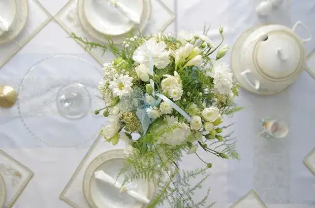 Czy chłopcu daje się kwiaty na komunię? Oto, co warto wiedzieć