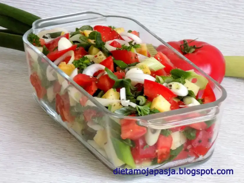 Idealna lekka sałatka do grilla? Przepisy bez majonezu!