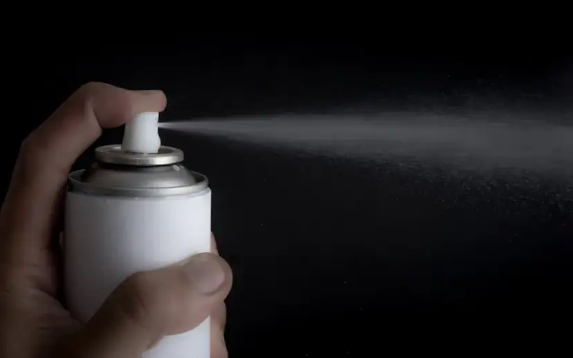 Jak skutecznie zapobiec elektryzowaniu ubrań – proste sposoby