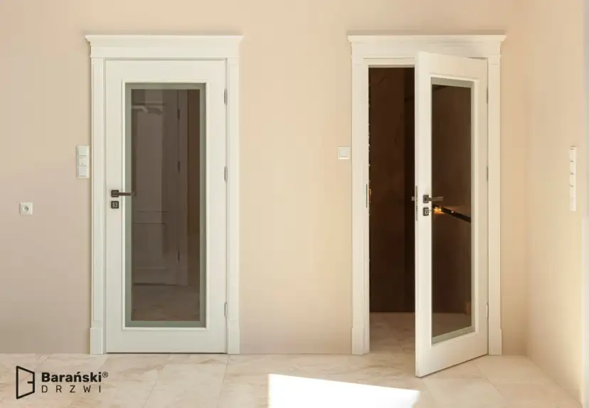 Drzwi lakierowane czy okleinowane? Wybierz mądrze! Porównanie i porady