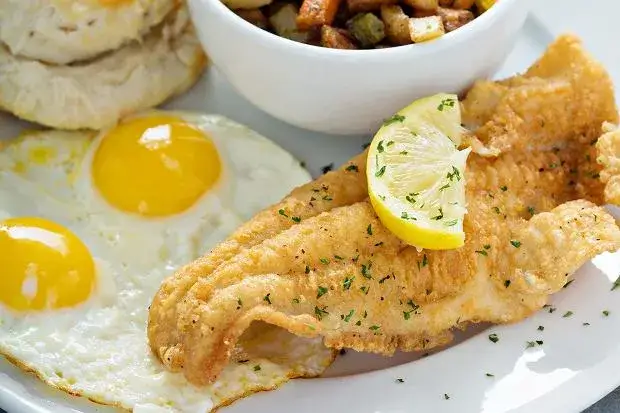 Jak usmażyć fileta z ryby, by był chrupiący i smaczny?