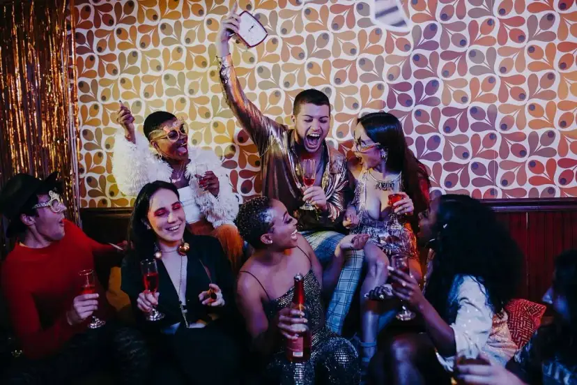 Niezapomniana impreza w stylu lat 80.? Zrób to sam!