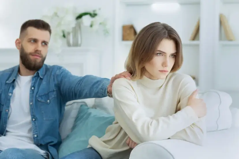 Jak szczerze przeprosić przyjaciółkę i uratować Waszą więź?