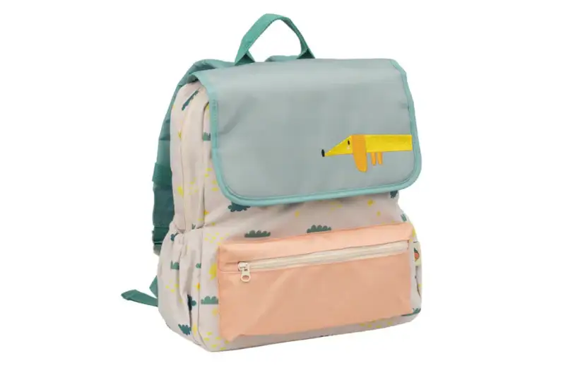 Plecak torba czy walizka tekst – poznaj radosną piosenkę dla dzieci