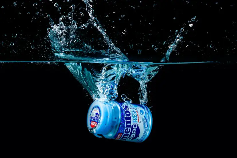 Reakcja Mentosów z Colą: Fizyka, nie magia! Odkryj prawdę