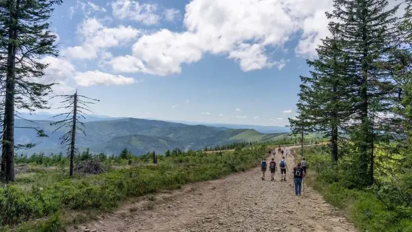 Najlepsze szlaki na Skrzyczne: trudności, czasy i warunki sezonowe