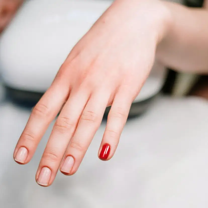 Manicure Japoński: Sekrety Zdrowych i Lśniących Paznokci