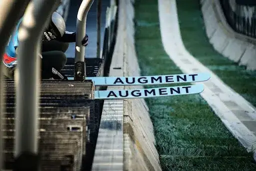 Skoki narciarskie 2026: Beskidzkie nadzieje na światowych skoczniach w końcówce sezonu