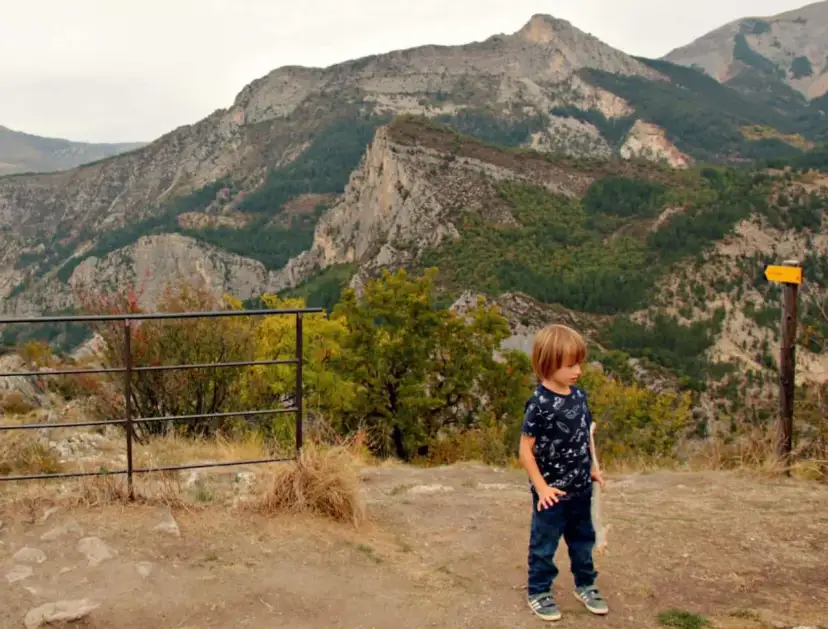 Góry z dziećmi: Przewodnik po szlakach i atrakcjach dla rodzin