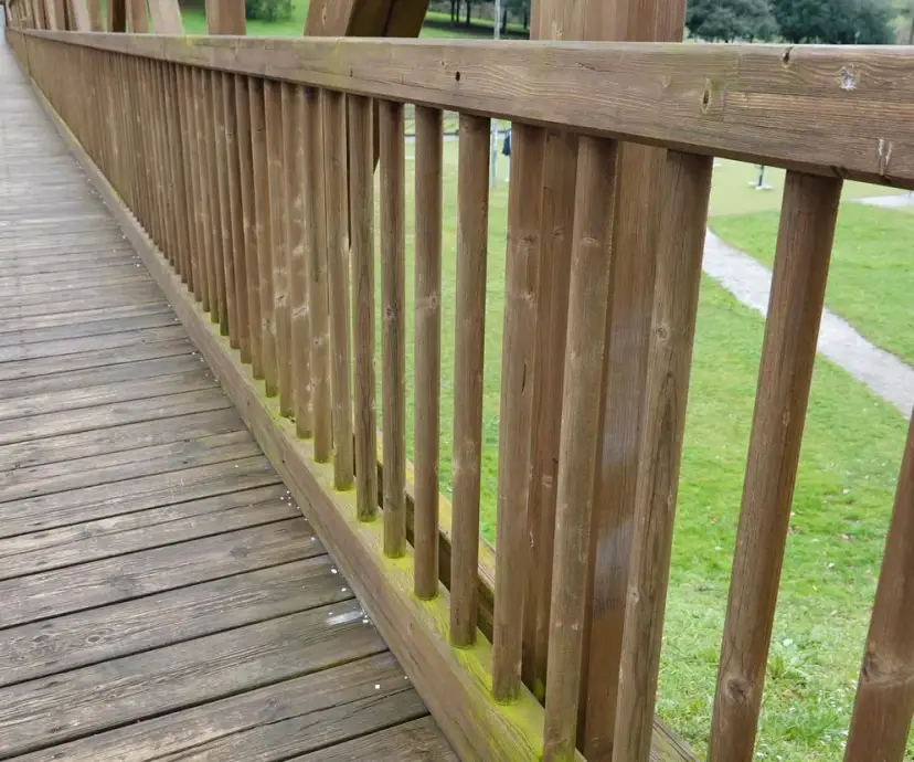 Jak zrobić balustradę balkonową drewnianą - proste kroki i porady