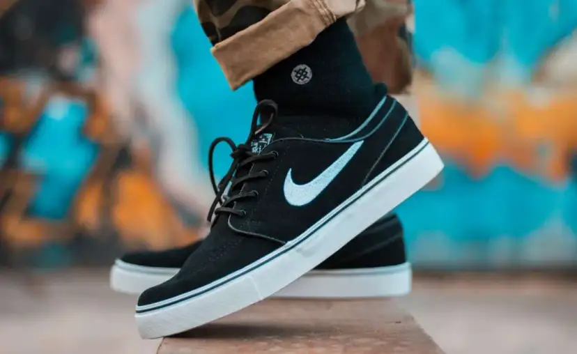 Najlepsze męskie marki odzieżowe, które musisz znać w 2023 roku