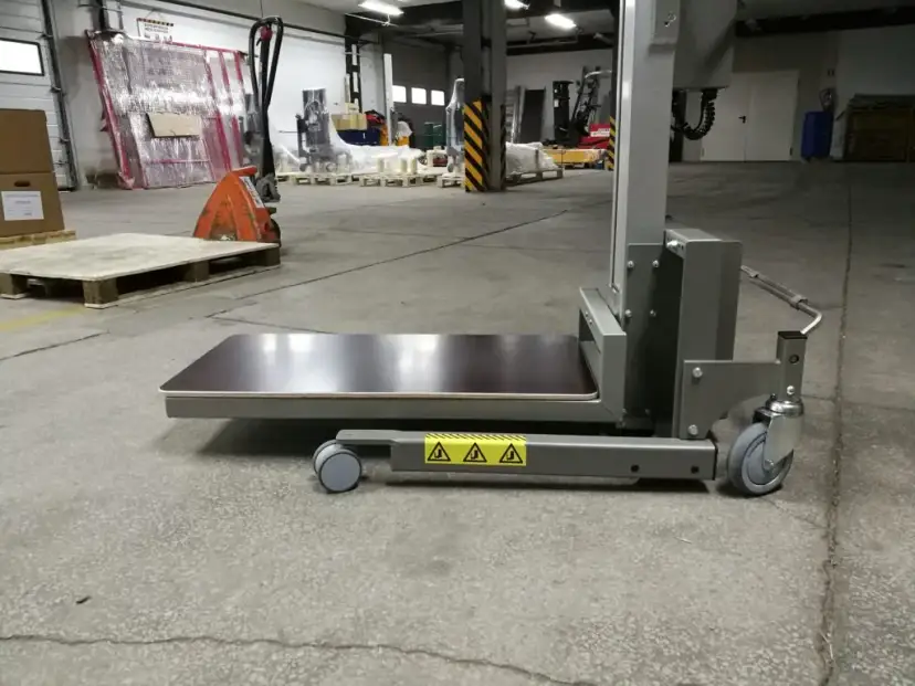 Dźwig czy żuraw? Ekspert UDT wyjaśnia kluczowe różnice!