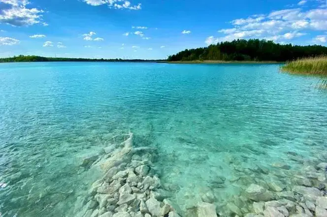 Lazurowe jezioro Dolny Śląsk - piękno i niebezpieczeństwa, które musisz znać