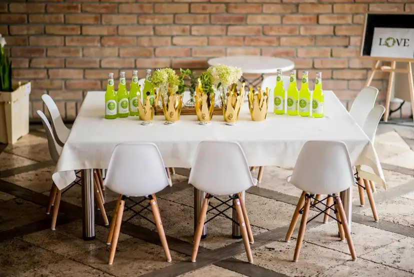 Jak usadzić gości? Stoły prostokątne bez stresu!