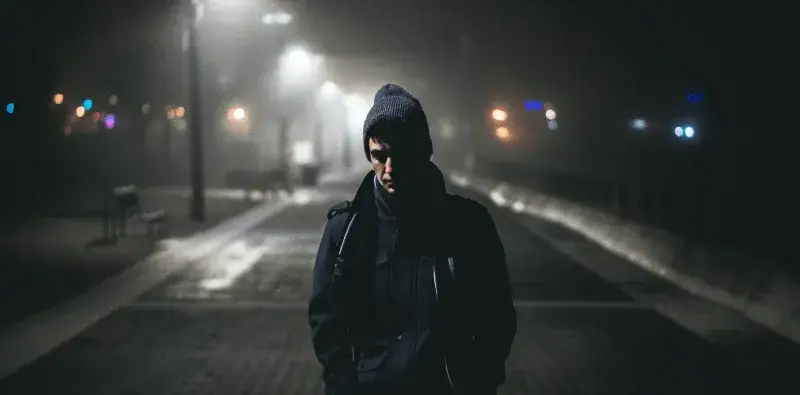 Co grozi za znęcanie się psychiczne? Sprawdź kary i konsekwencje