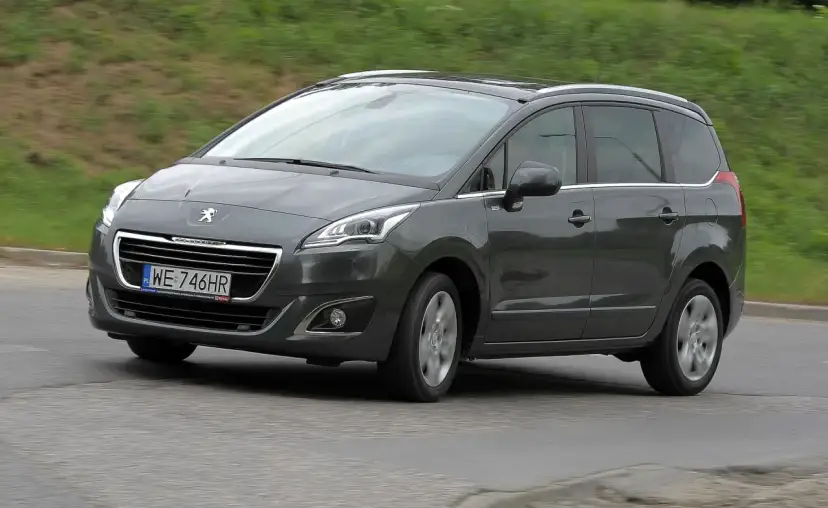 Peugeot 5008: Jaki silnik wybrać? Poradnik eksperta!