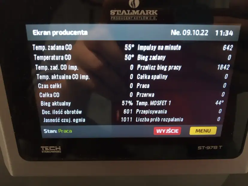 Piec na pellet: Jaka temperatura na grzejniki? Oszczędzaj i grzej!