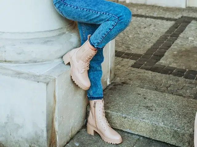 Najlepsze botki damskie rozmiar 35 – styl i komfort na każdą okazję