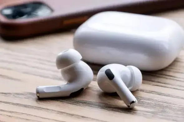 Ile wytrzymają baterie AirPods? Czas pracy i żywotność wyjaśnione