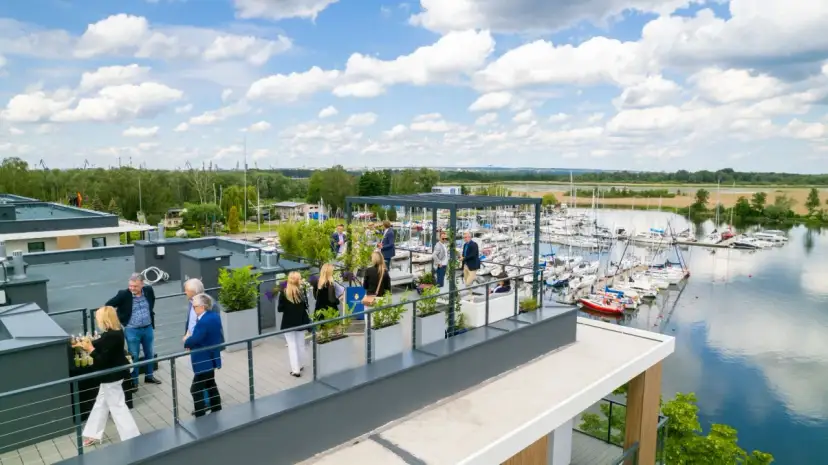 Szczecin: Co zobaczyć? Odkryj Floating Garden i jego sekrety!