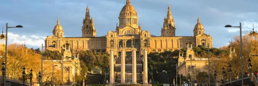 Najlepsze noclegi w Barcelonie: gdzie znaleźć idealne miejsce na pobyt