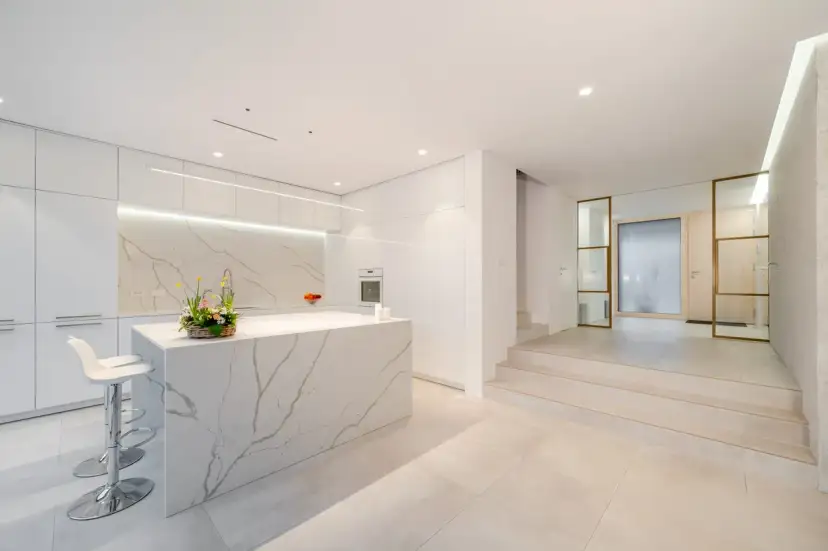 Konglomerat czy ceramika: co wybrać, aby uniknąć kosztownych błędów?