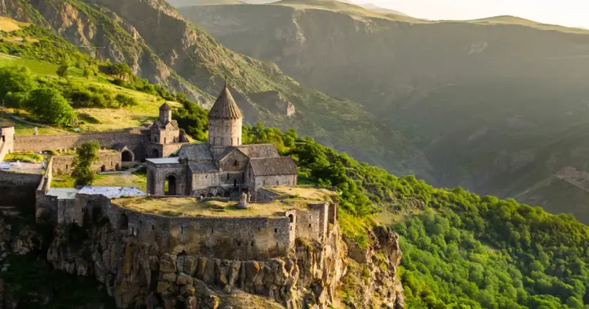 Armenia: Czy jest bezpiecznie? Sprawdź fakty i porady