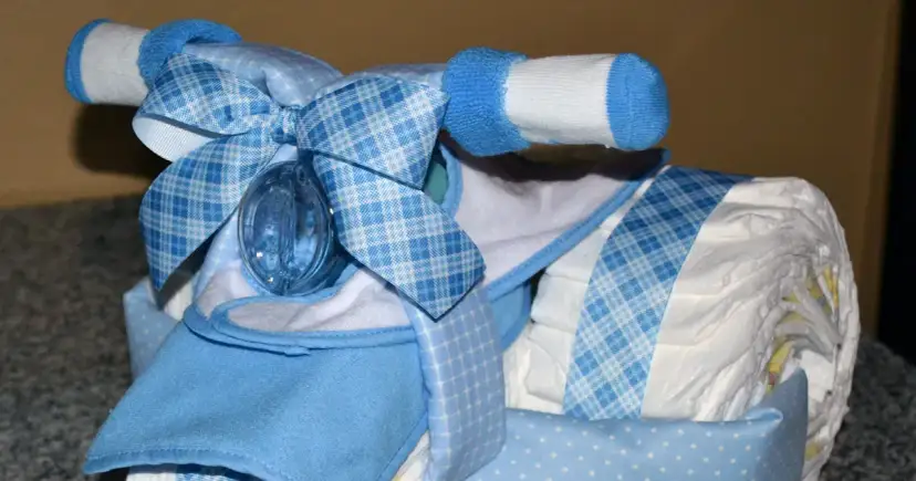 Jak zrobić rower z pampersów - prosty sposób na kreatywną dekorację