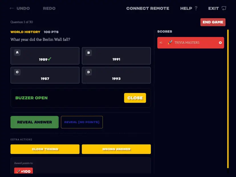 Gra Familiada: pytanie o upadek Muru Berlińskiego. Zaznaczono poprawną odpowiedź: 1989.