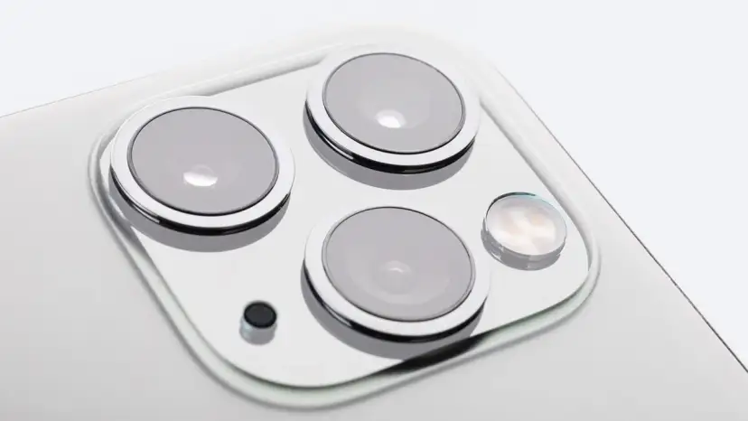 Po co 3 aparaty w telefonie? Odkryj ich niezaprzeczalne zalety