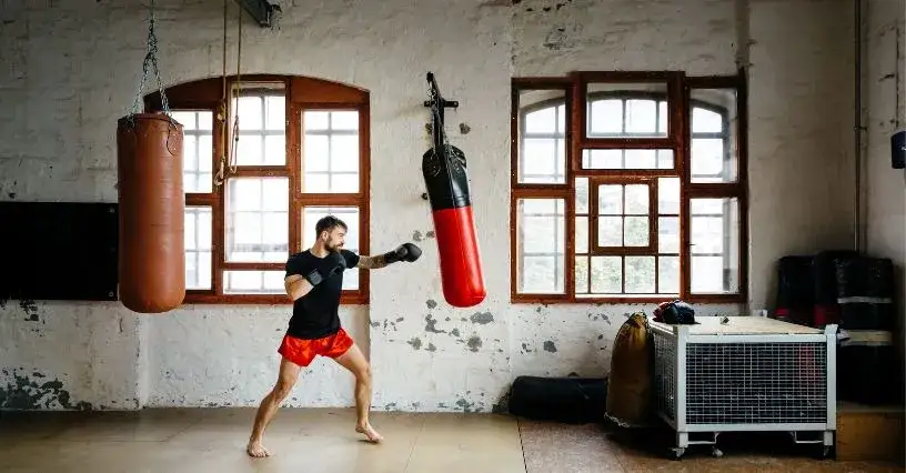 Jaką sztukę walki wybrać dla 40 latka, by uniknąć kontuzji?