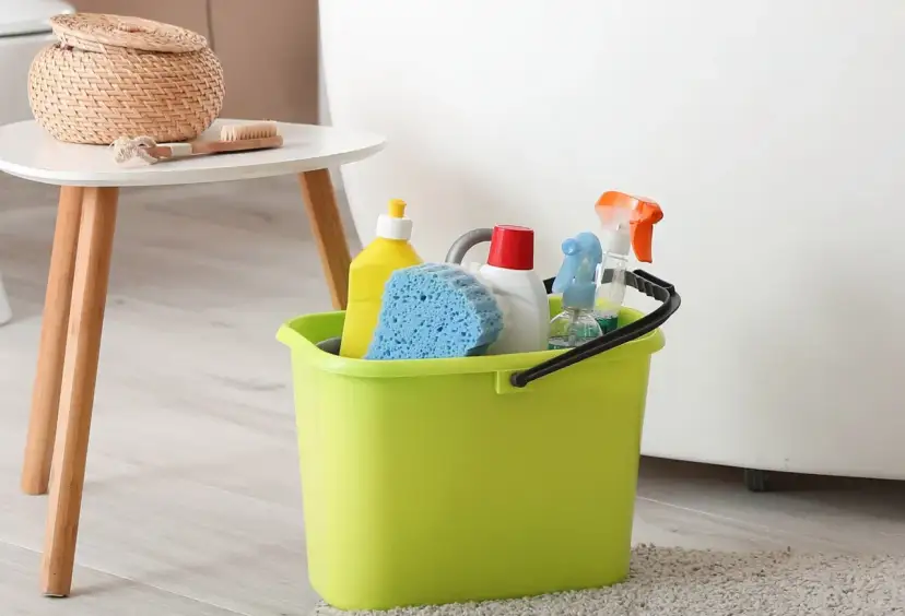 Skuteczne sposoby na to, czym zmyć pisak z bluzki bez plam