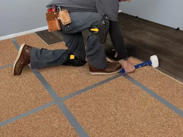 Jak układać podkład pod panele, aby uniknąć najczęstszych błędów