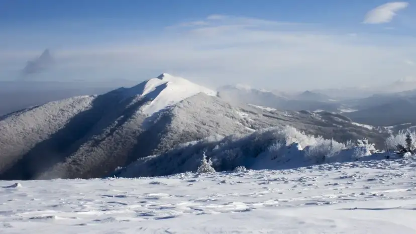 Gdzie na narty w Bieszczadach? Odkryj najlepsze stacje narciarskie