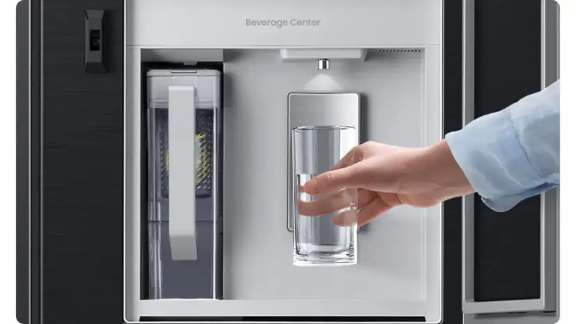 Lodówka do napojów: Kluczowe parametry i typy. Nie przepłacaj!